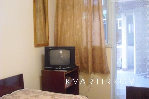 Rooms in the center of Berdyansk, Berdiansk - apartment by the day