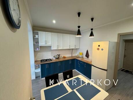 Two-room apartment in the central park district, Irpin - apartment by the day