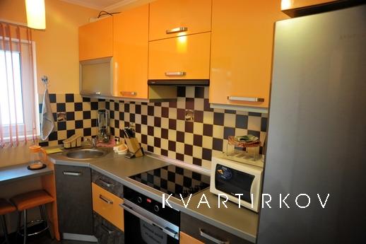 Rent a designer apartment in the center, Alupka - apartment by the day