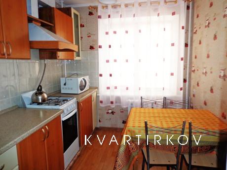 Двухкомнатная по тская, Магнитогорск - квартира посуточно