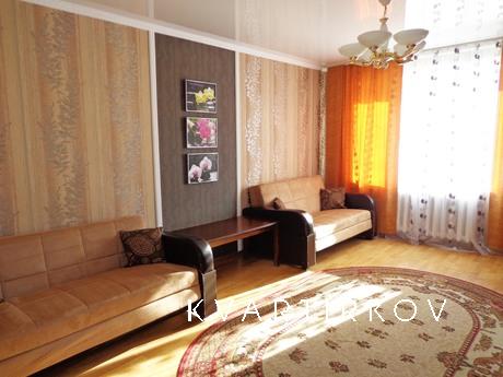 Комфортная двухкомнатная квартира ул.Советская,119, третий э