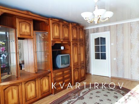 Двухкомнатная по тская, Магнитогорск - квартира посуточно