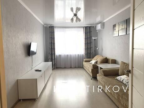 Трехкомнатная в тихом месте центра., Магнитогорск - квартира посуточно