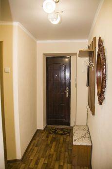 Двухкомнатная возле парка в пятиэтажке, Кисловодск - квартира посуточно