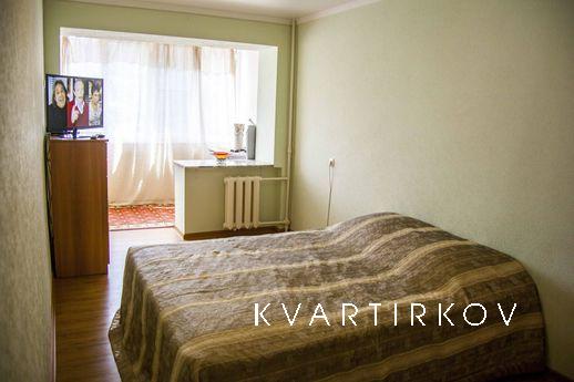 Двухкомнатная возле парка в пятиэтажке, Кисловодск - квартира посуточно