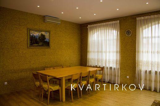 ELITE HOUSE NEAR PARK, Кисловодськ - квартира подобово