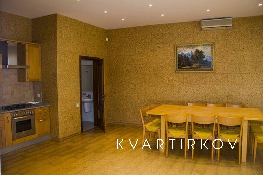 ELITE HOUSE NEAR PARK, Кисловодськ - квартира подобово