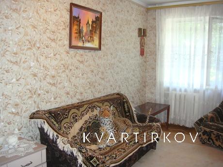 hazyain of accommodation near the sea, Chernomorsk (Illichivsk) - apartment by the day