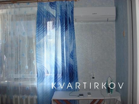 Rent two-room apartment for holidaymaker, Berdiansk - apartment by the day