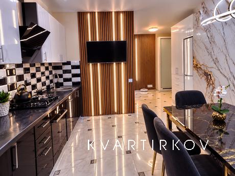 Podobovo 2k apartment st. Mykolayivska, Vinnytsia - apartment by the day