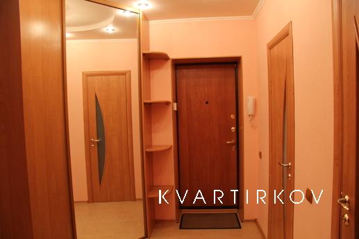 2+2+1.Большой балкон. Wi-Fi. Кондиционер, Челябинск - квартира посуточно