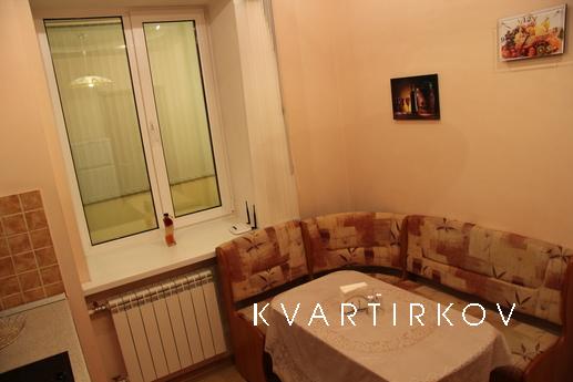 2+2+1.Большой балкон. Wi-Fi. Кондиционер, Челябинск - квартира посуточно