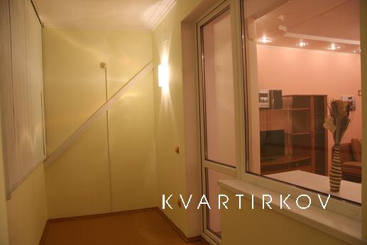 2+2+1.Большой балкон. Wi-Fi. Кондиционер, Челябинск - квартира посуточно