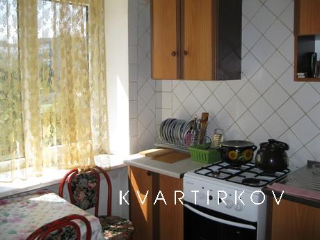 2 bedroom apartment for rent, Chernomorsk (Illichivsk) - apartment by the day