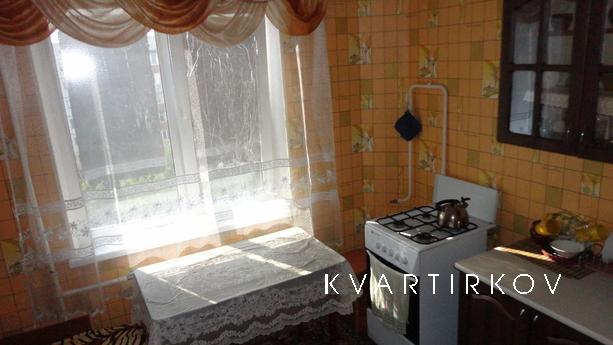 Daily-hourly at Vokzalnaya, Bila Tserkva - apartment by the day