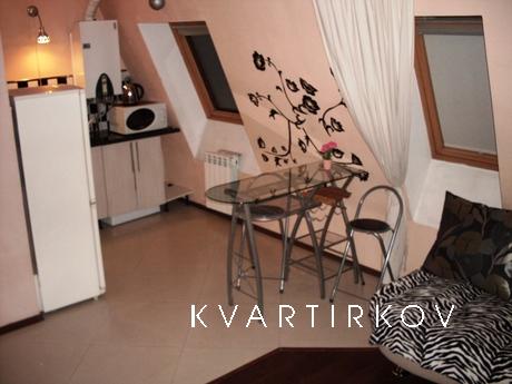 Квартира  - студия у моря в центре Сочи, Сочи - квартира посуточно