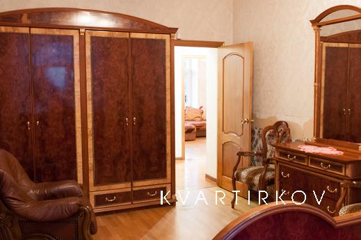 Cozy apartment near the Moscow subway, Saint Petersburg - apartment by the day