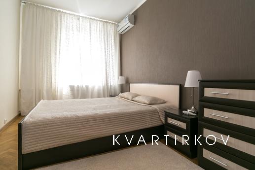 Двухкомнатная квартира евро в 4-х минутах пешком от метро. К