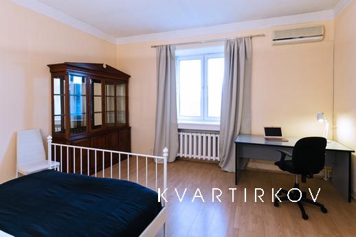 Daily Smolensky Boulevard 22/14, Moscow - apartment by the day