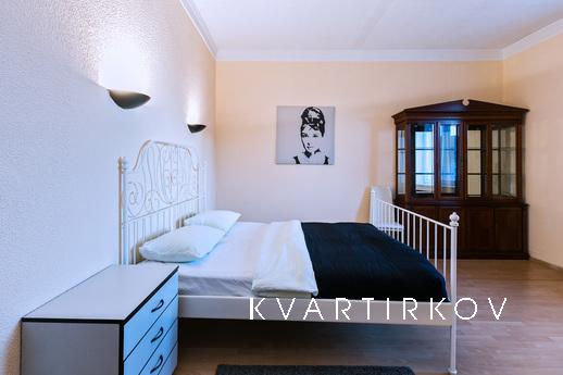 Daily Smolensky Boulevard 22/14, Moscow - apartment by the day