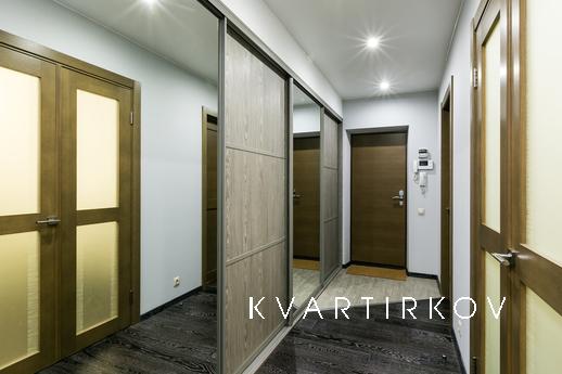 Daily Ukrainian Boulevard 6, Moscow - apartment by the day