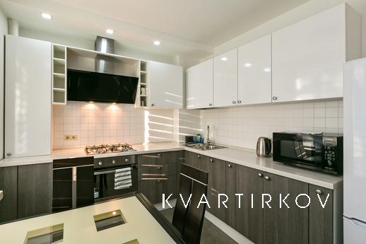 Daily Ukrainian Boulevard 6, Moscow - apartment by the day
