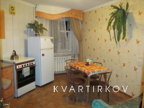 I rent an apartment in the city center, Mykolaiv - apartment by the day