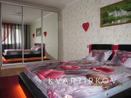 The apartment is in a romantic style, Krivoy Rog - apartment by the day