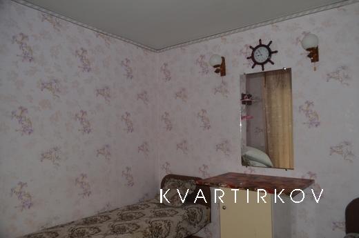 We offer you rooms for 2 -3 people, Berdiansk - apartment by the day