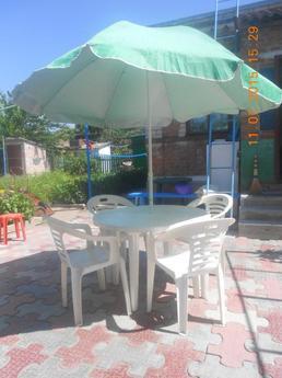 Relax on the beach, rooms for rent, Berdiansk - apartment by the day