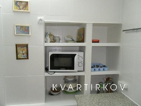 Сдаю уютную 1 комн кв-ру посуточно., Сочи - квартира посуточно