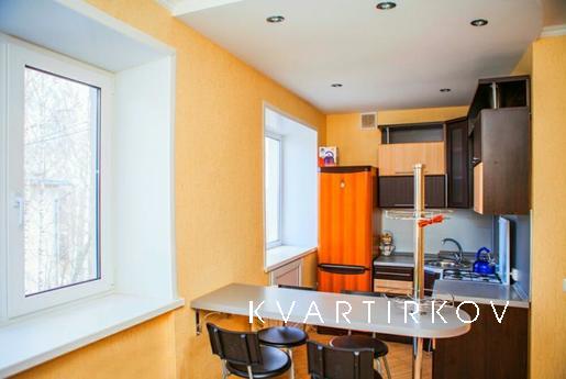 Евроремонт, интернет, душевая кабина, Саранск - квартира посуточно