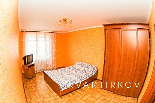 * Looking for a multi-room spacious, comfortable apartment f