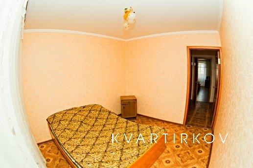 4 bedroom apartment, Saransk - apartment by the day