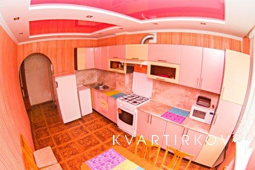 4 bedroom apartment, Saransk - apartment by the day