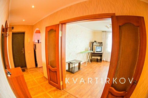 4 bedroom apartment, Saransk - apartment by the day
