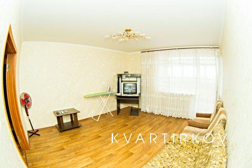 4 bedroom apartment, Saransk - apartment by the day