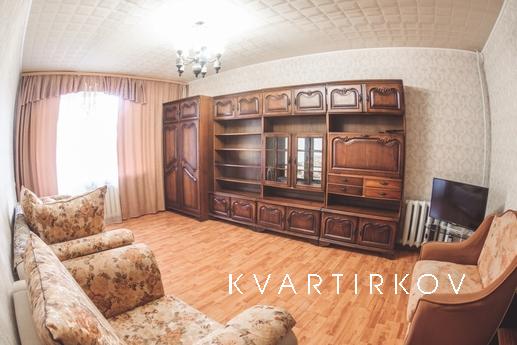 Октябрьская Революция 28, Смоленск - квартира посуточно