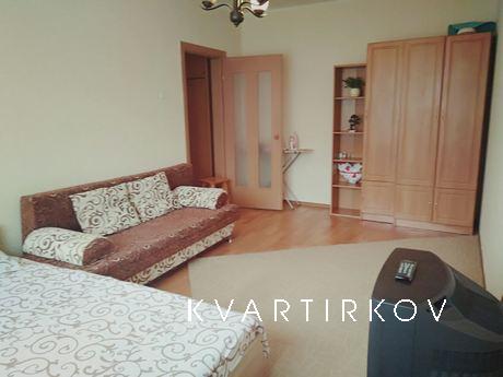 Urlovskaya 38, a new house, floor 10/22, an area of ​​45/18/
