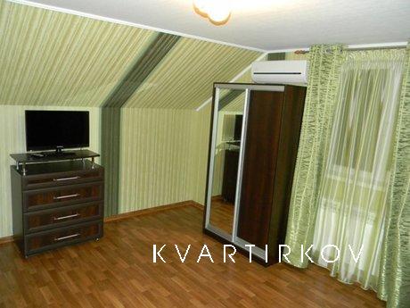 Guest house for recreation, Berdiansk - apartment by the day