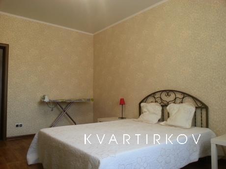 Мебель и другие удобства: 
Кухня, 2-х спальняя кровать, шкаф