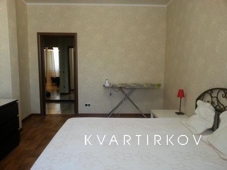 Квартира в престижном районе, ФМР, Краснодар - квартира посуточно