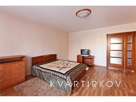 Вам нужна трехкомнатная, просторная квартира?
Сдам трехкомна