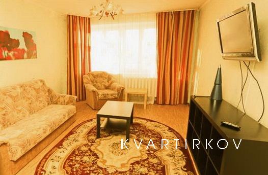 Сдам 2-ух комнатную уютную квартиру, Тюмень - квартира посуточно