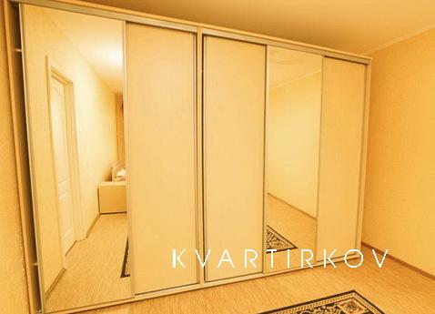 Сдам 2-ух комнатную уютную квартиру, Тюмень - квартира посуточно