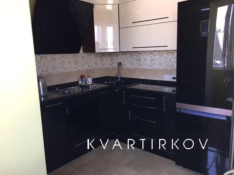 5 rooms in 3 levels with jacuzzi, Lviv - apartment by the day