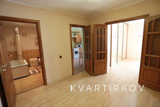 Тюмень, улица Киевская, 74, 1-комнатная, Тюмень - квартира посуточно