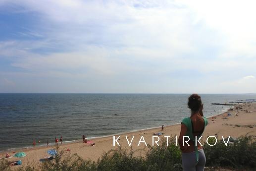 Rest on the Sea of ​​Azov, Novopetrovka, Berdiansk - apartment by the day