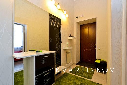 C ЭКСКЛЮЗИВНЫМ дизайнерским ремонтом, Краснодар - квартира посуточно