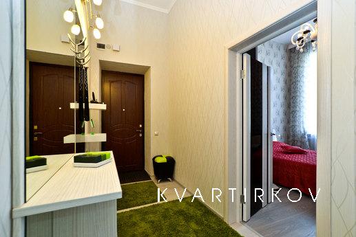 C ЭКСКЛЮЗИВНЫМ дизайнерским ремонтом, Краснодар - квартира посуточно